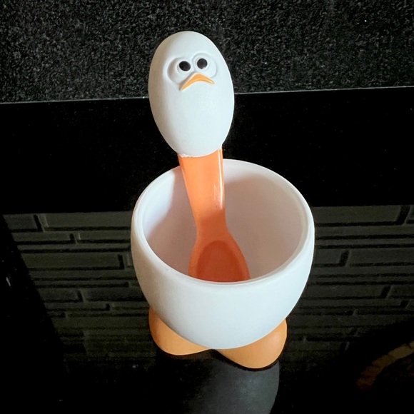 Breakfast egg cup with spoon cute silly goose style - Picture 4 of 5